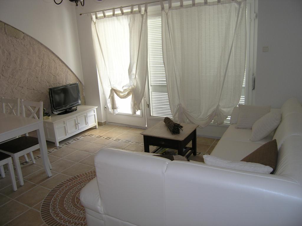 Apartment Damijan Krk Town Zewnętrze zdjęcie