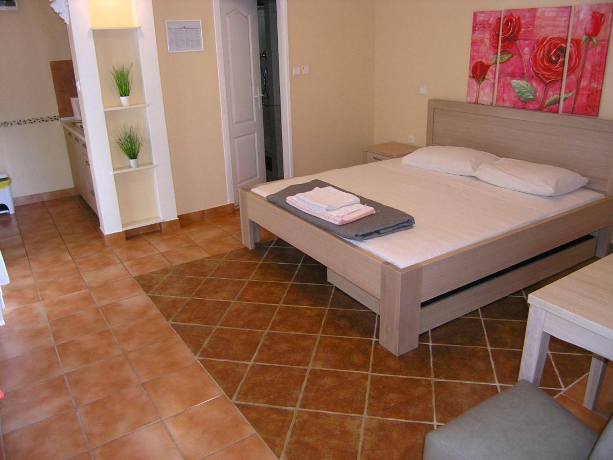 Apartment Damijan Krk Town Zewnętrze zdjęcie