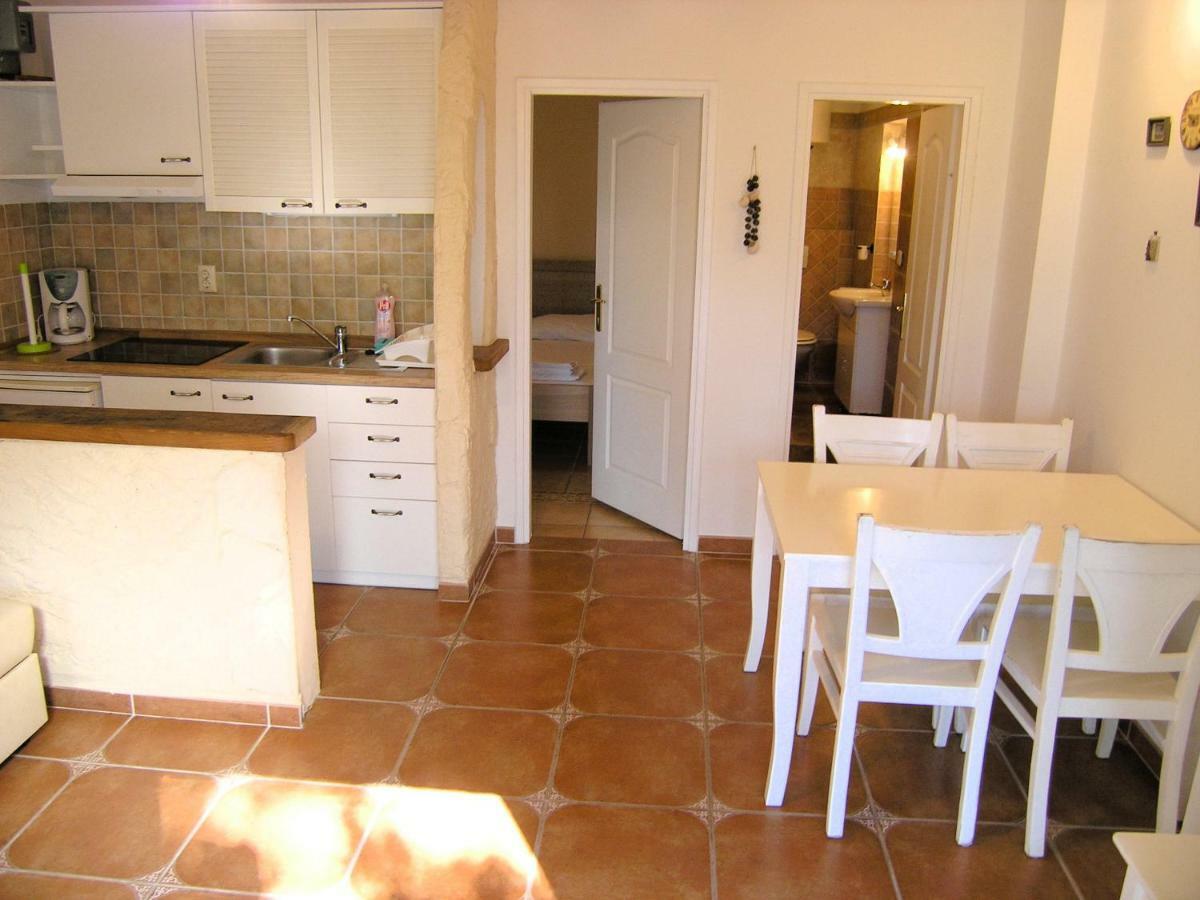 Apartment Damijan Krk Town Zewnętrze zdjęcie