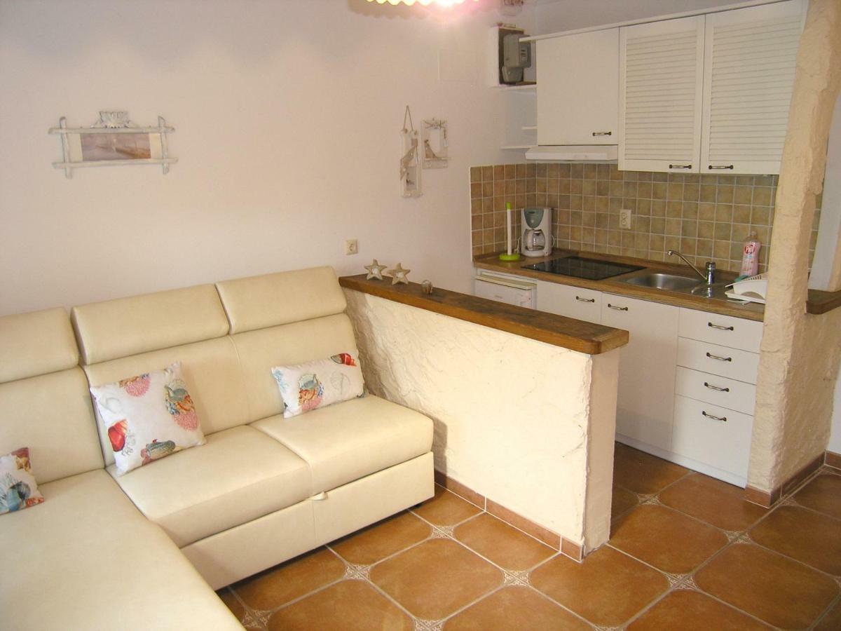 Apartment Damijan Krk Town Zewnętrze zdjęcie